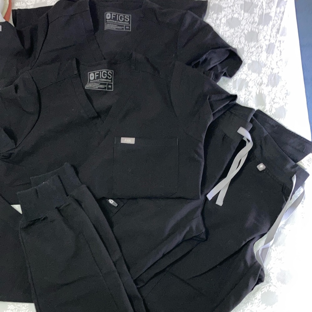 2 Sets Of Xs Figs Technical Collection Scrubs In … - image 2